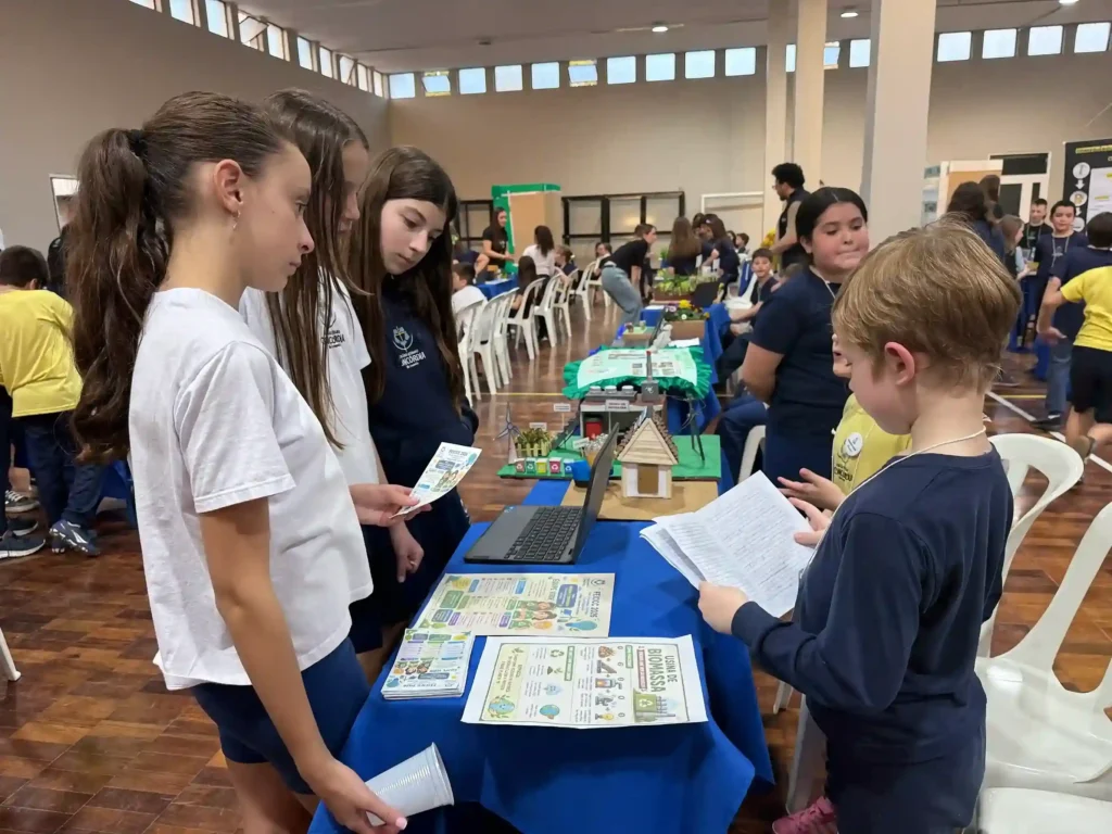 Estudantes apresentam projetos na XII FEICICC do Colégio Luterano Concórdia de São Leopoldo